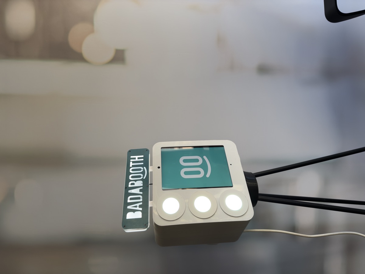 Photobooth francais : pourquoi choisir une borne photo Made in France