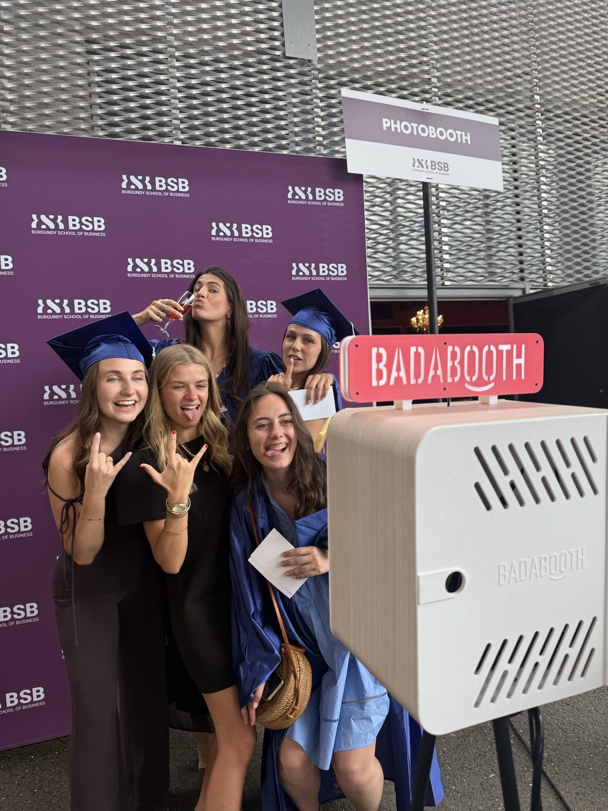 Photobooth team building & séminaire entreprise — Dès 129 € HT